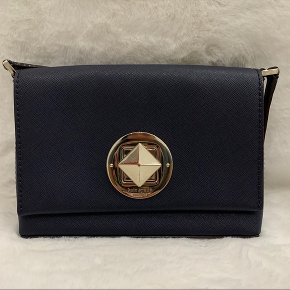 kate spade Handbags - Kate Spade Crossbody Bag